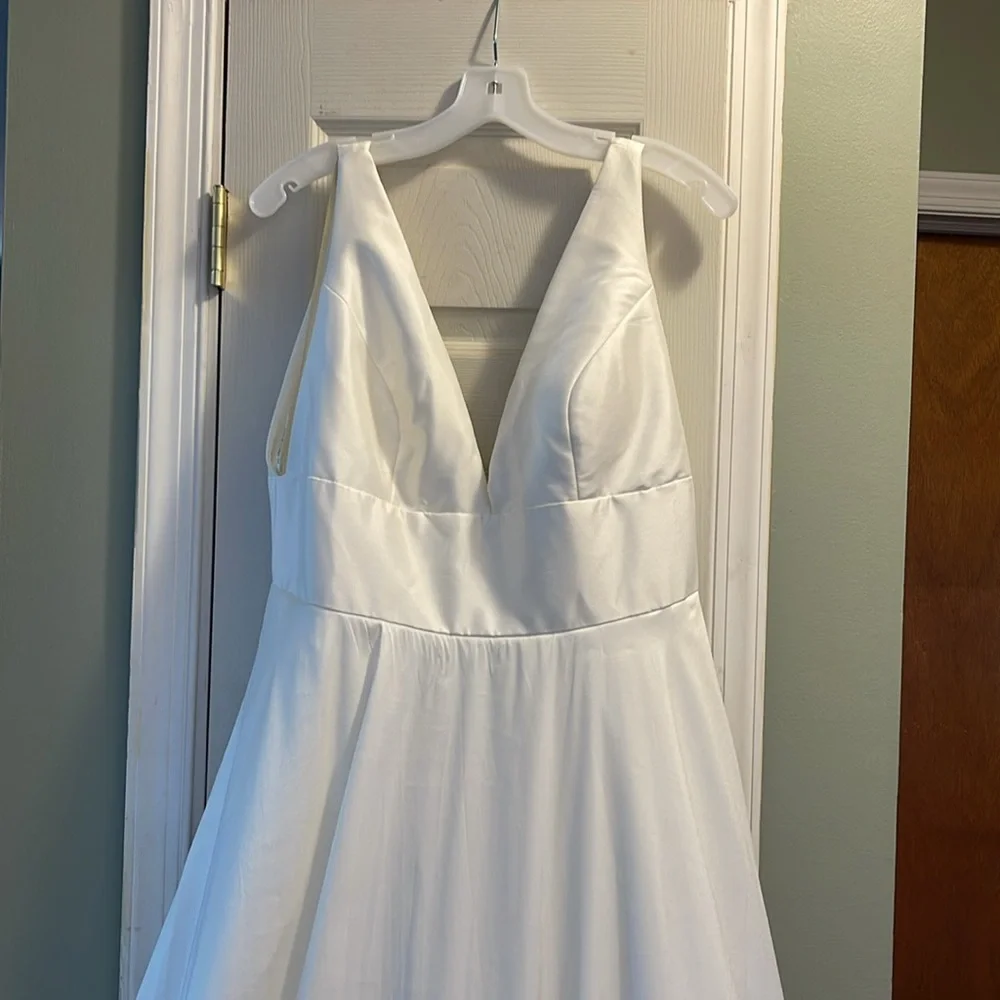 Jenny Yoo Charlotte Wedding Gown - Sz. 16 - NWOT, NEVER WORN - Picture 5 of 10